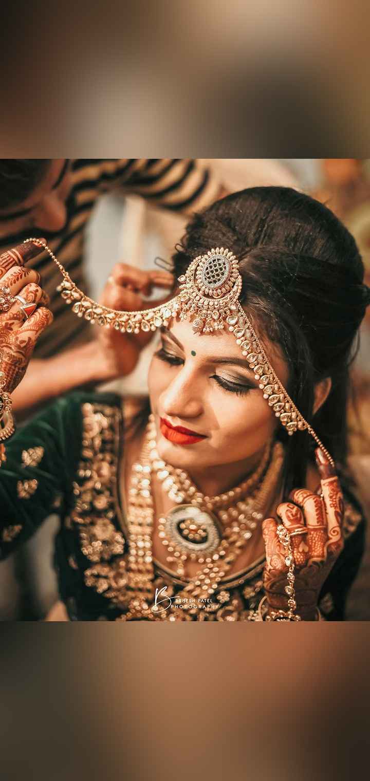 Beautiful Indian Bride In Traditional Wedding Dress And Posing High-Res  Stock Photo - Getty Images